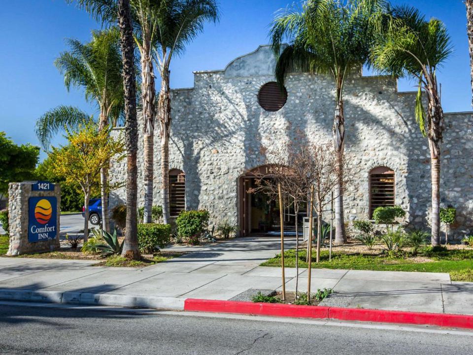 Westmont Hotel | Comfort Inn Pomona near Fairplex