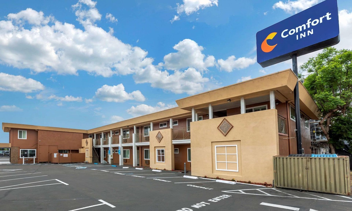 Roseville - Fleet Ridge Hotel | Comfort Inn San Diego Airport At The Harbor