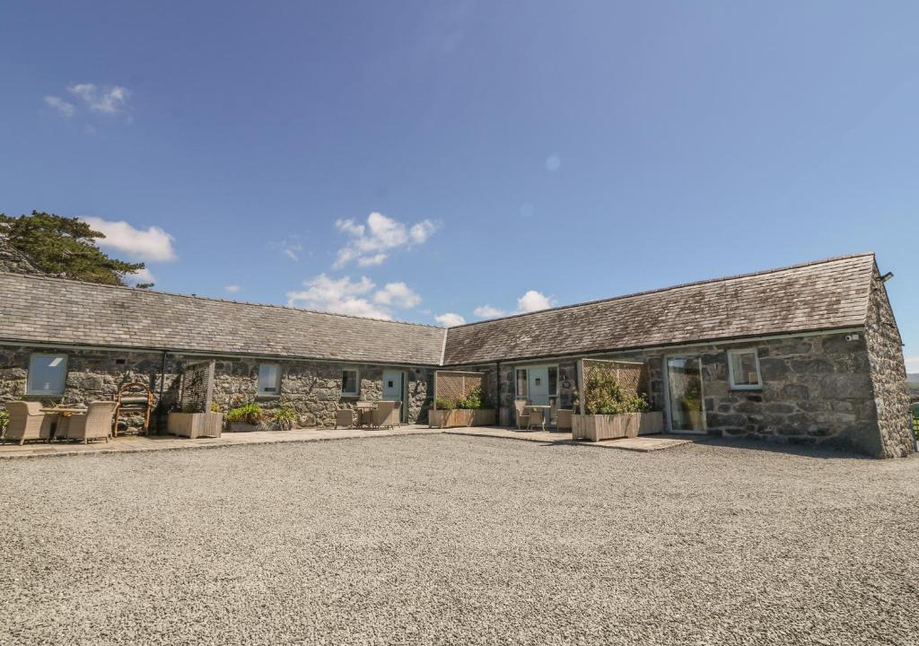 Talybont House | Cornel Glyd