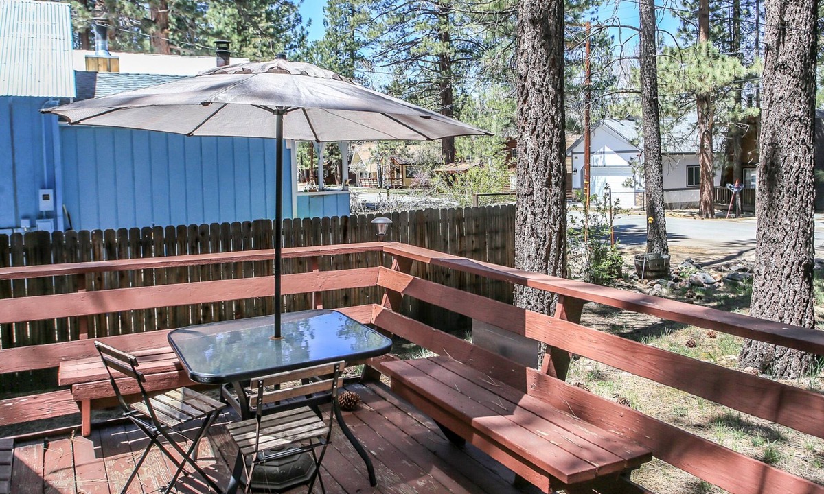 Cottage | Summit Estates