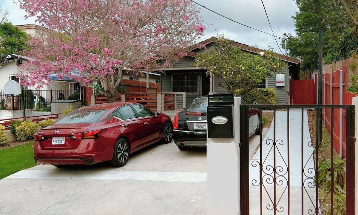 San Diego House | Cozy 1-bed, 1-bath, kitchenette Guest House in San Diego.