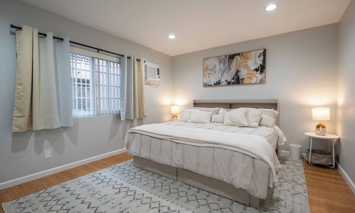 Studio City Apartment | Cozy 1-bedroom fully furnished apartment in charming Studio City!