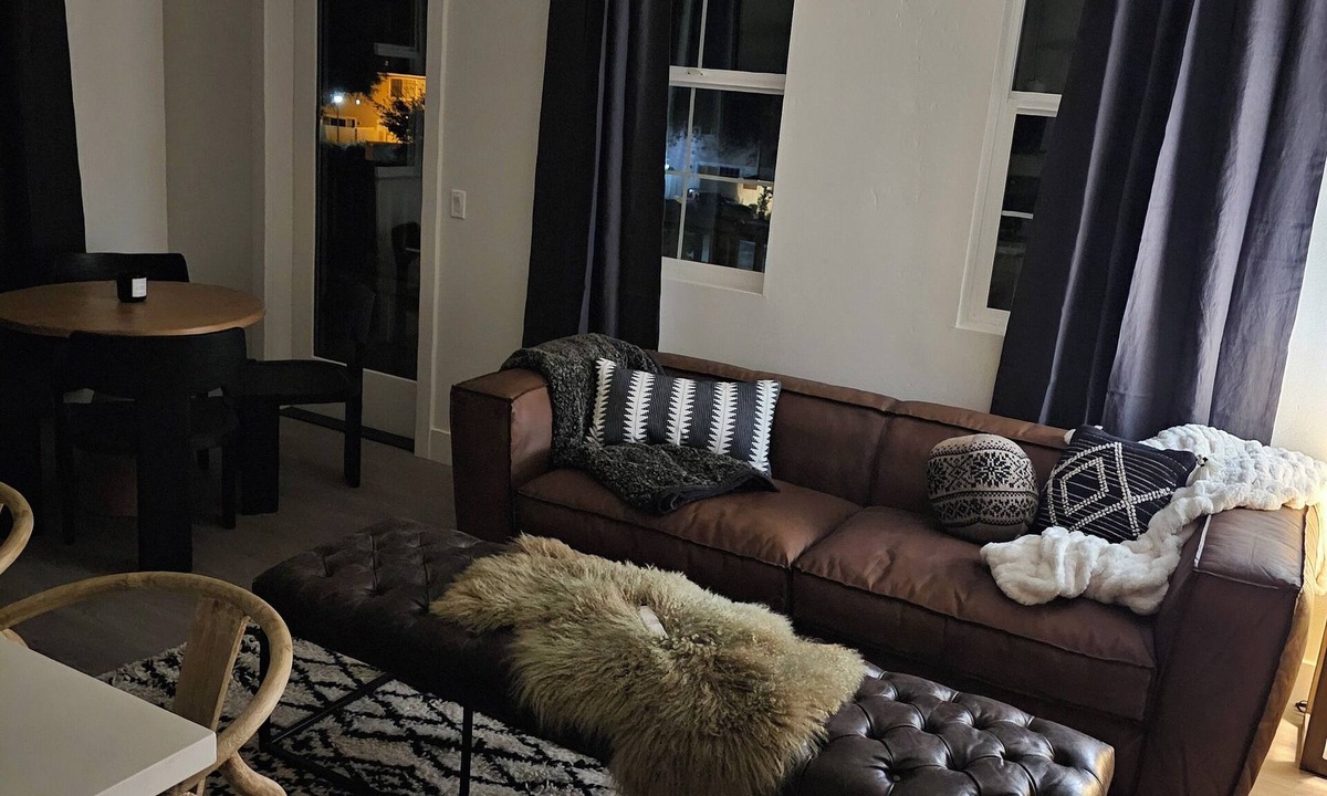 Los Alamos Apartment | Cozy 3-bedroom apartment with AC and WiFi in peaceful Los Alamos