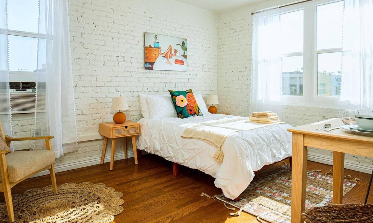 Rampart Village Apartment | Cozy and Bright Studio Ideal for Couples!