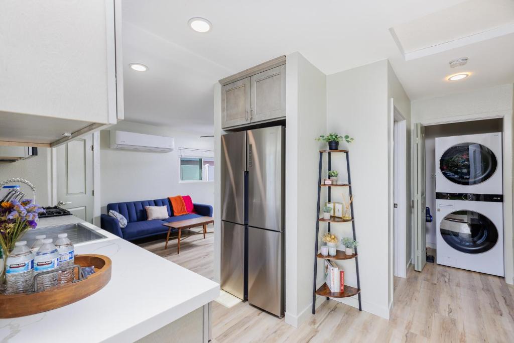 Fontana House | Cozy and Quiet Front House