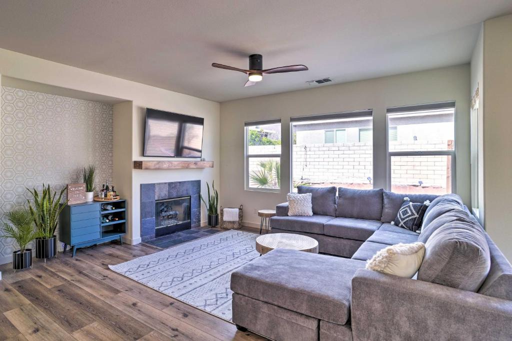 Indio House | Cozy Desert Getaway with Hot Tub and Community Pool!