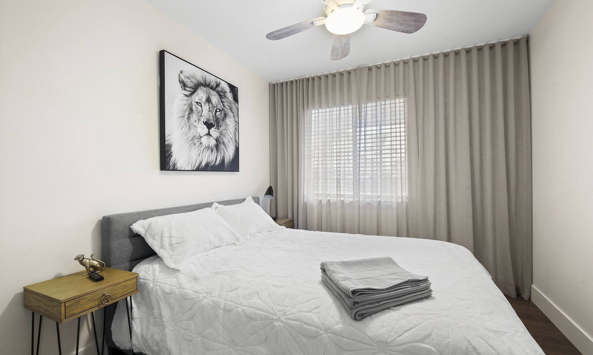 Eastside House | Cozy house 5 mins to the Beach close to Disneyland