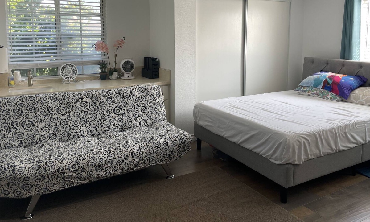 Fountain Valley Apartment | Cozy warm spacious 400sqft studio in center of Orange County