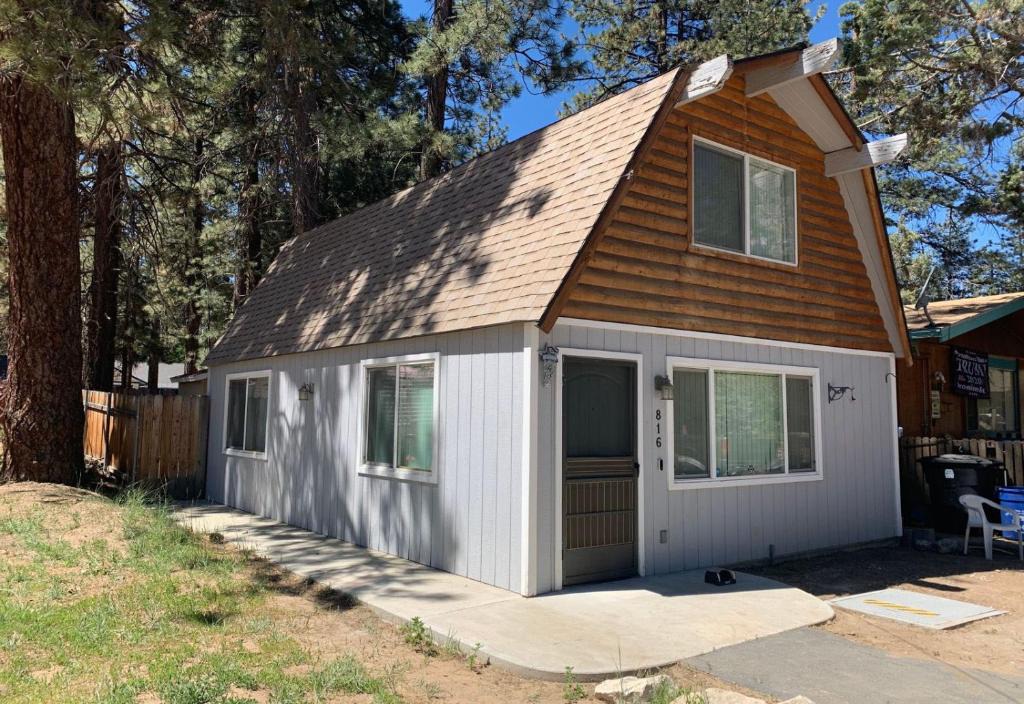 Big Bear City House | Cub Paws