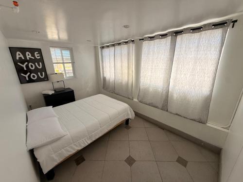 Park West Hostel | Culver City Hostel