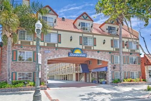 Ontario Airport Inn | Lawndale