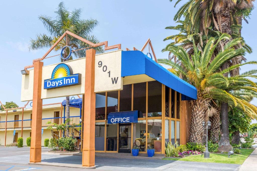 Inglewood Hotel | Days Inn by Wyndham Los Angeles LAX/VeniceBch/Marina DelRay