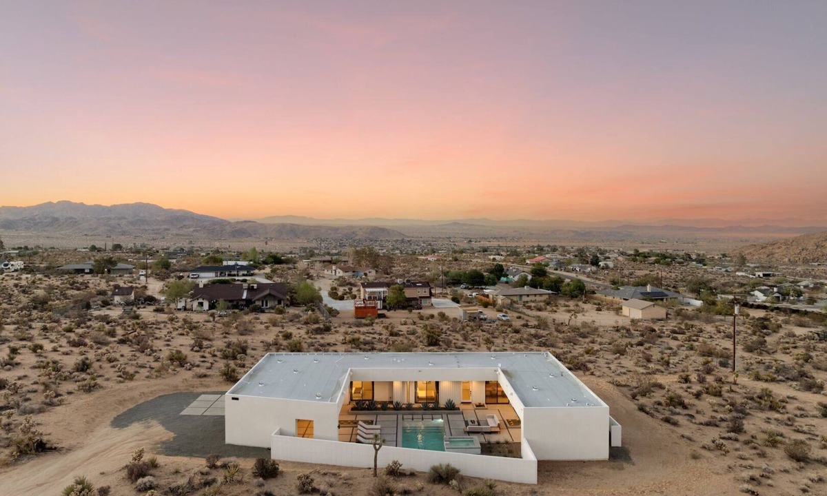 Joshua Tree House | Desert Dawn by Fieldtrip | Iconic Design w/Pool and Spa