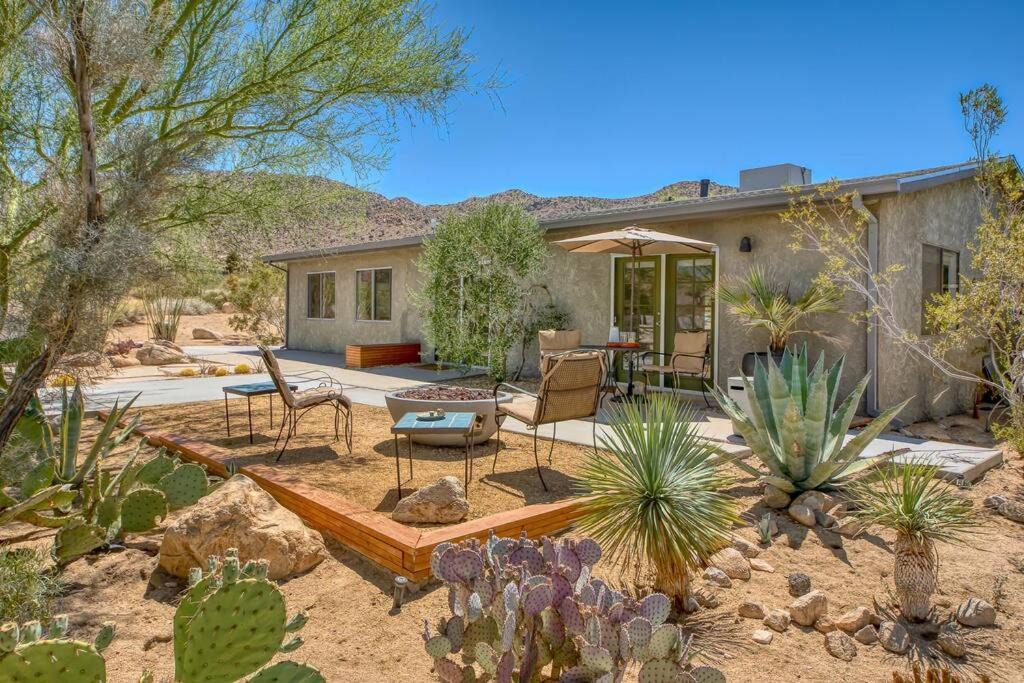 Joshua Tree Highlands House | Desert Dusk