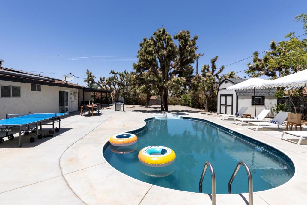Yucca Valley House | Desert Ranch by AvantStayBohemian Ranch w Pool 10mins from Joshua Tree National Park