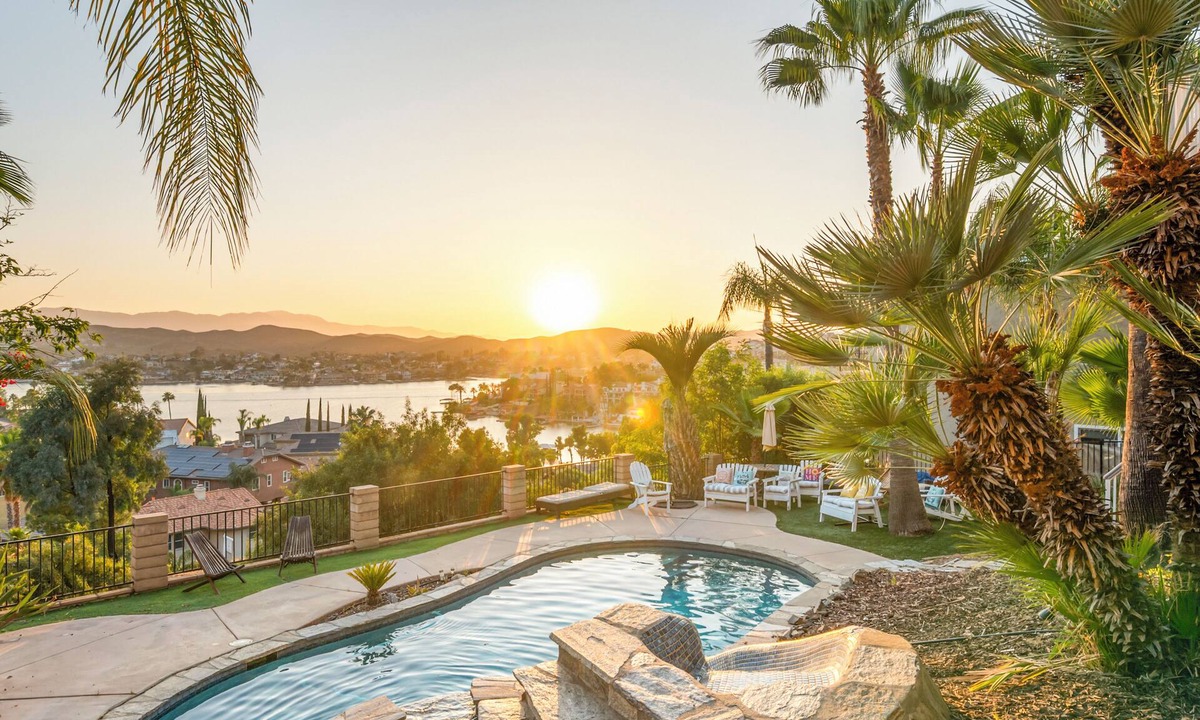 Canyon Lake House | Discover a Private Lake Getaway Oasis in SoCal Wine Country/near Temecula