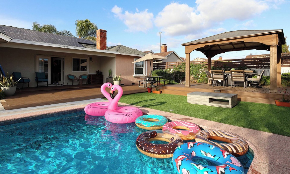 Southwest Anaheim House | Disney Magic Spacious Sanctuary