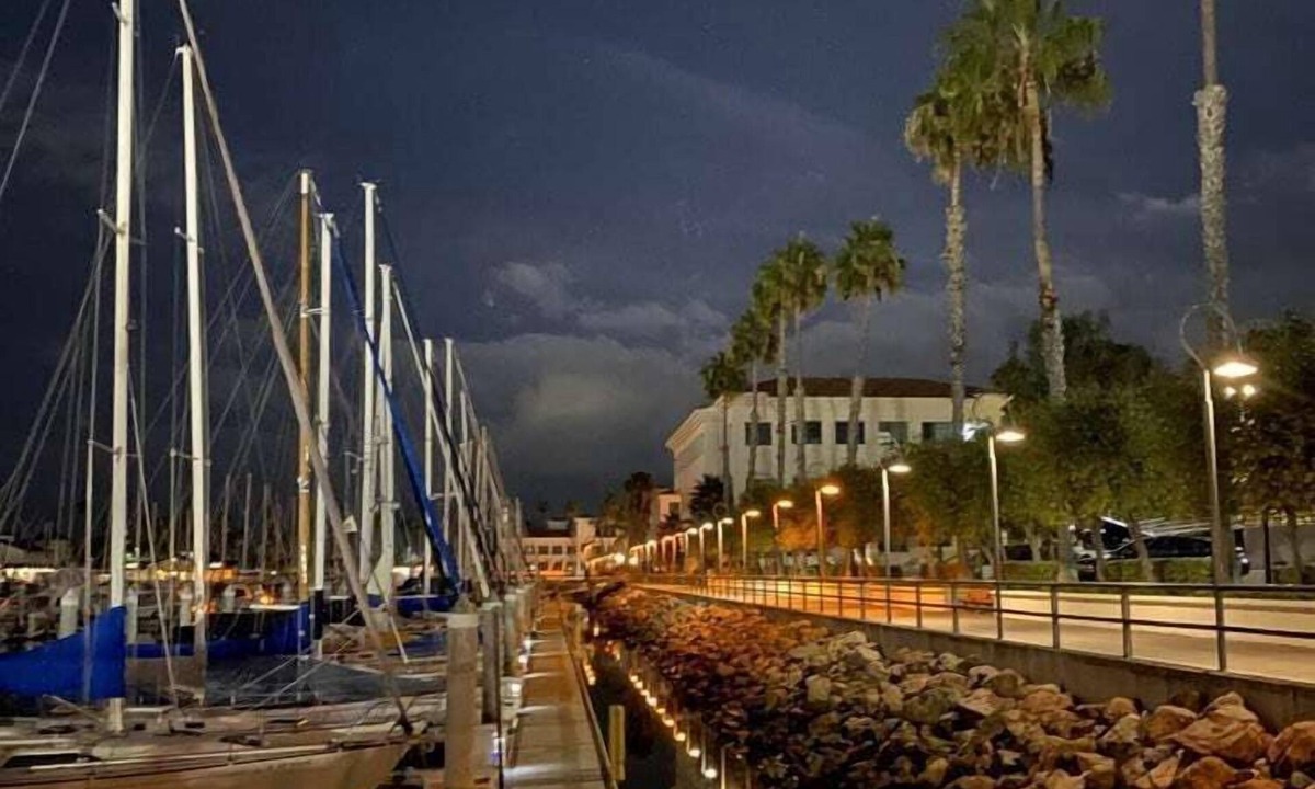 Central San Pedro House | Dockside · Modern Townhome w/Views, Theatre, All Amenities!