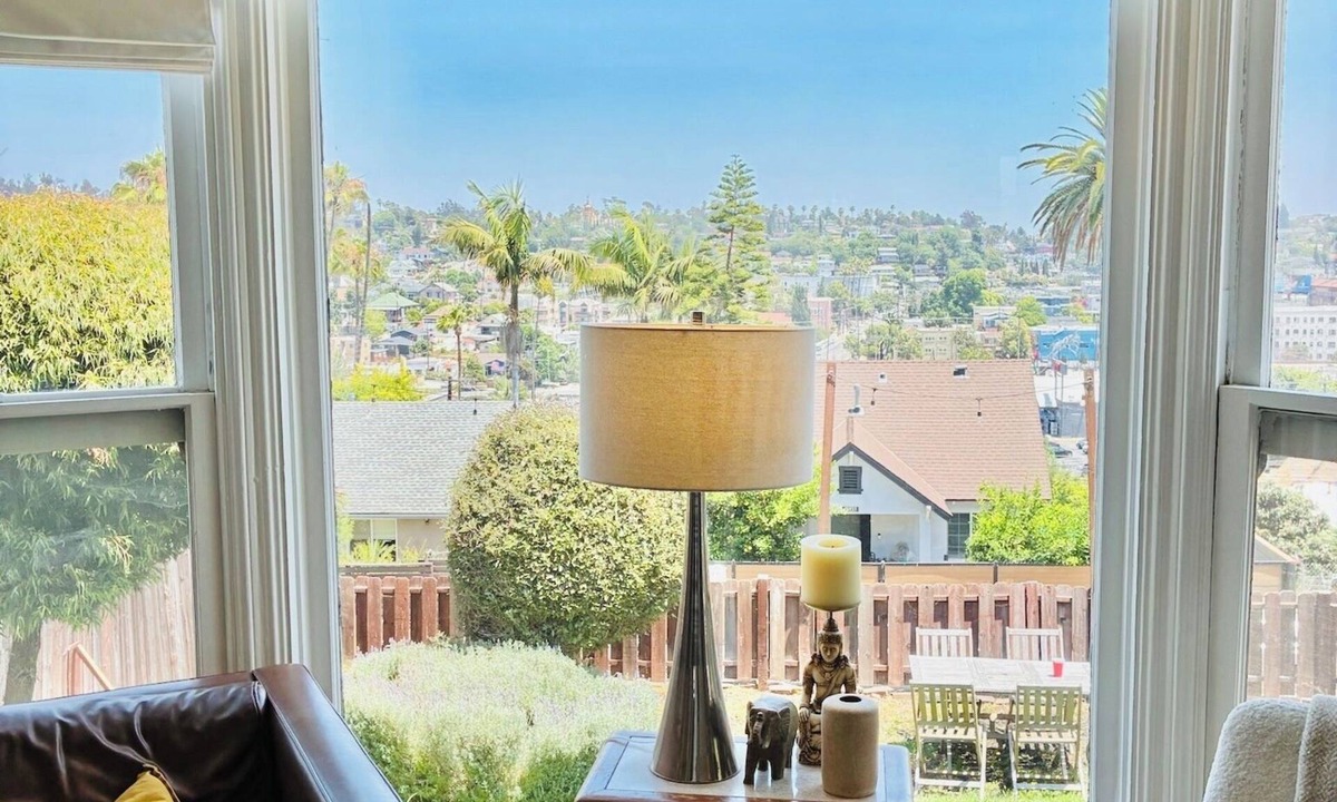 Silver Lake House | ECHO PARK 1920'S 3 BEDROOM HOUSE WITH VIEW