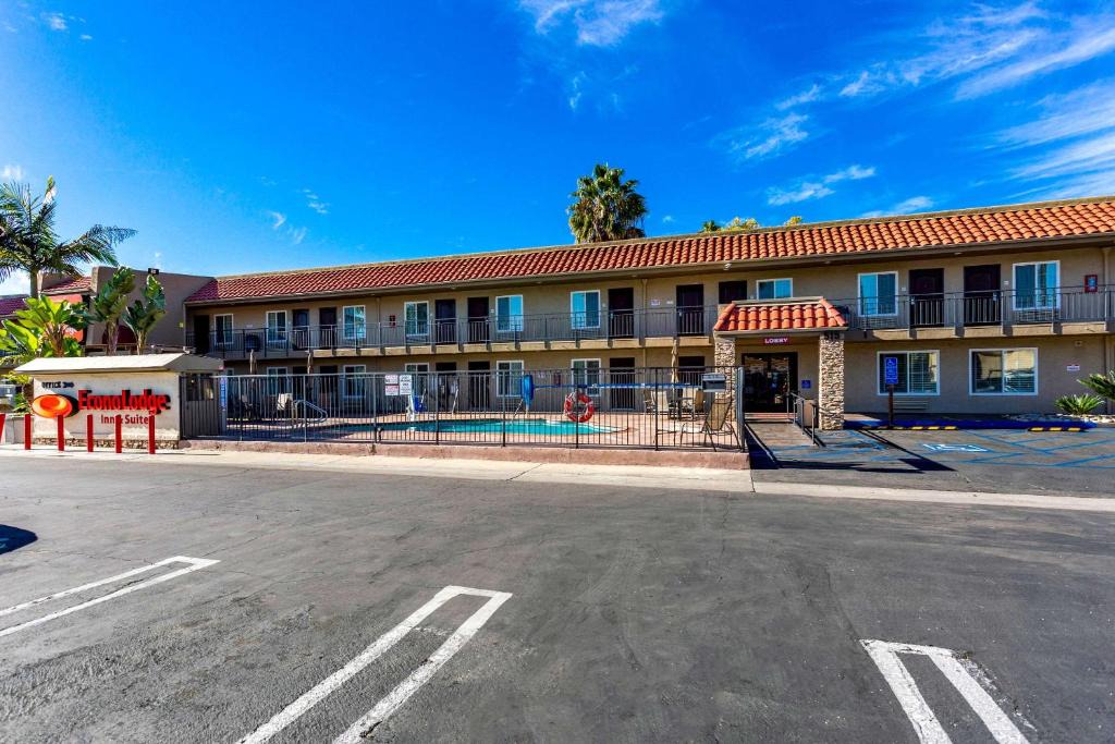 Comfort Inn Escondido San Diego North County | Central Escondido