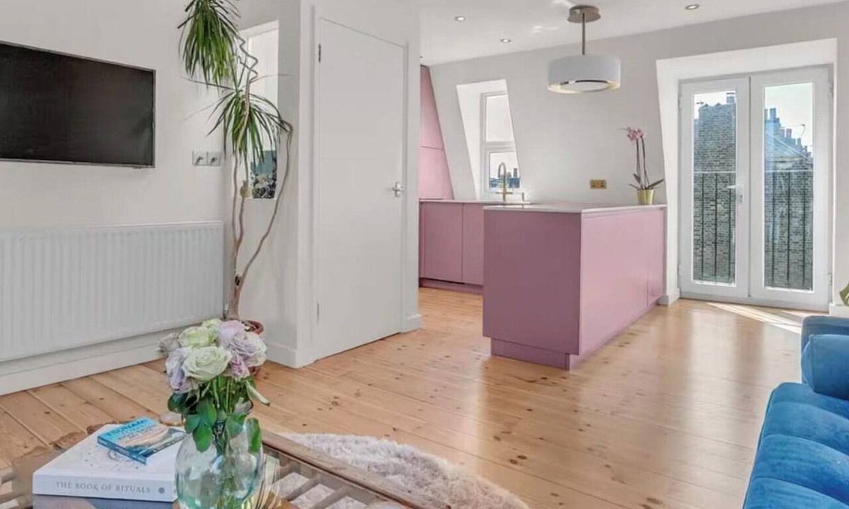 Southfields Apartment | Elegant 1-Bed Apartment, 2 mins from tube, Wimbledon Tennis