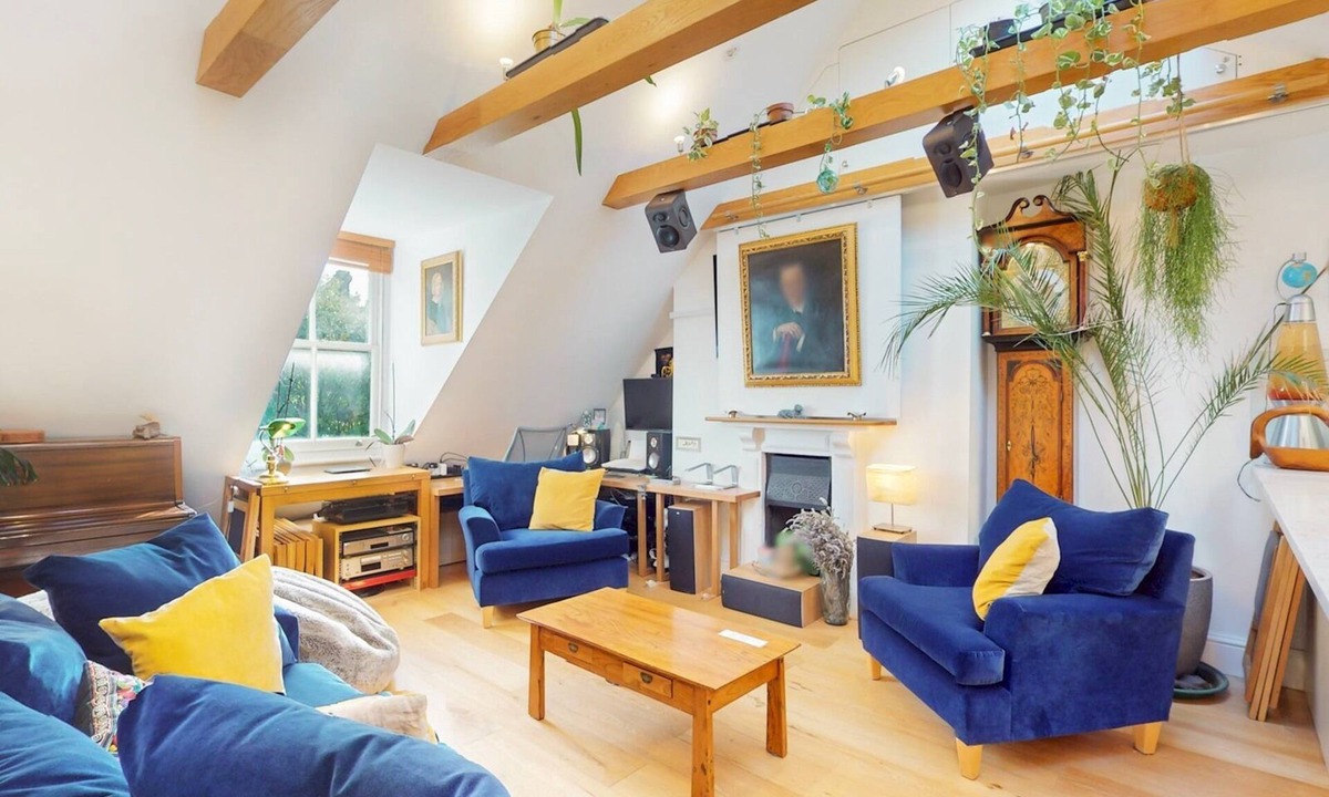 Frognal and Fitzjohns Apartment | Elegant flat in trendy Hampstead - Pass the Keys