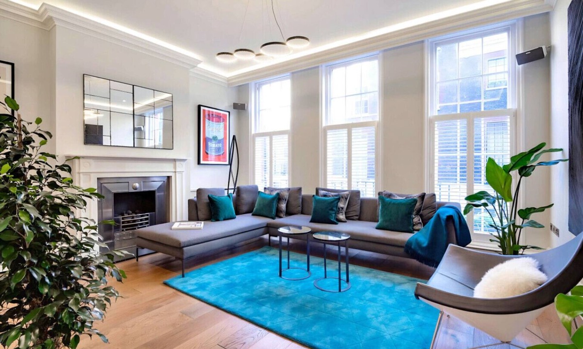 London City Centre House | Elegant Townhouse in Trafalgar Square