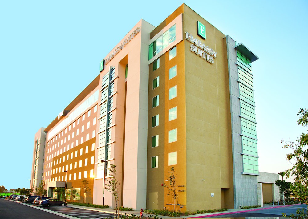 Guasti Hotel | Embassy Suites Ontario - Airport