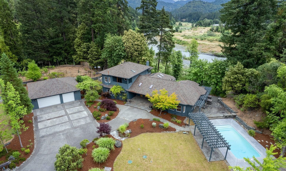 Willow Creek Apartment | Enjoy the Serenity on this 5-acre multi-unit Estate with 1 bdr suite pool house