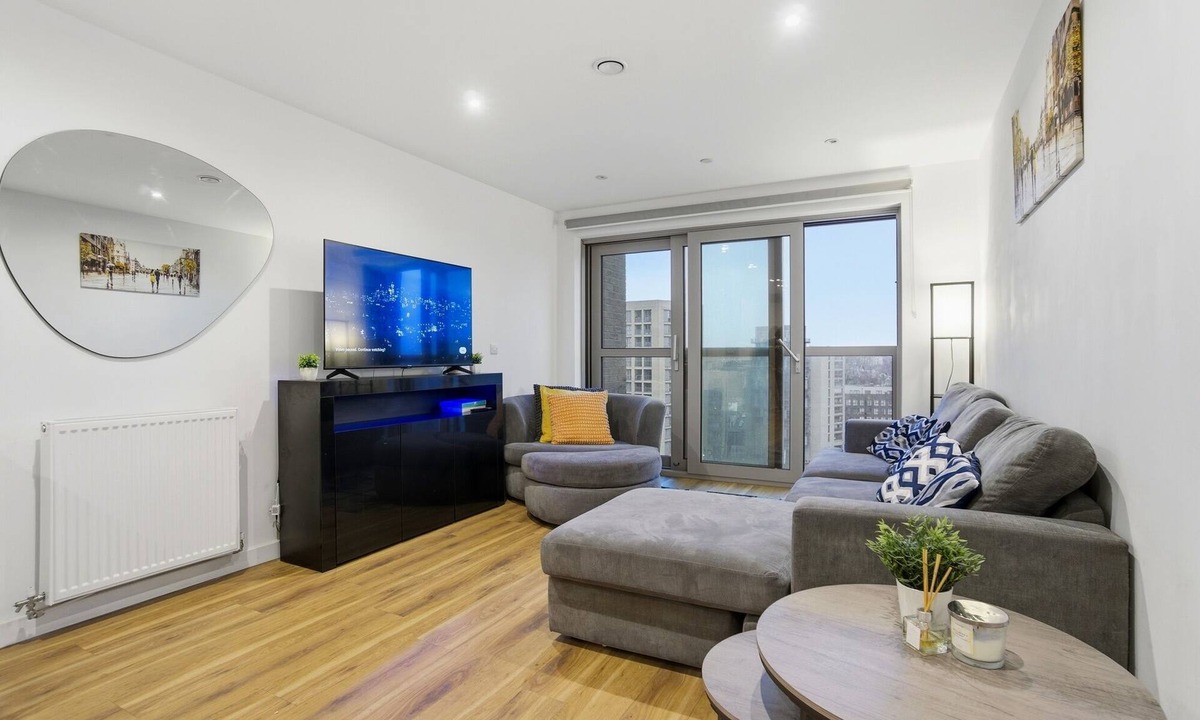 Brockley Apartment | Entire City View Apartment 8 mins to London Brigde