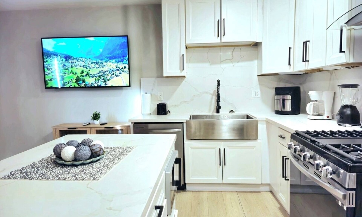 La Presa Apartment | Exotic home 3bed 2bath by sdstay