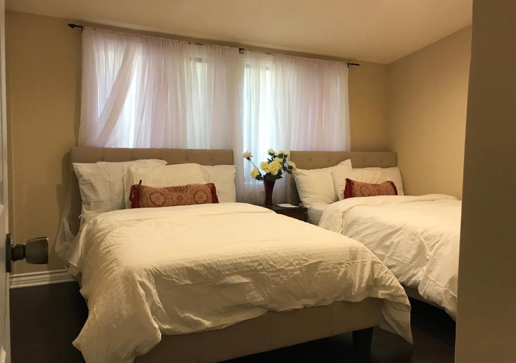 Fullerton House | Exquisite Vacation House close to Disneyland