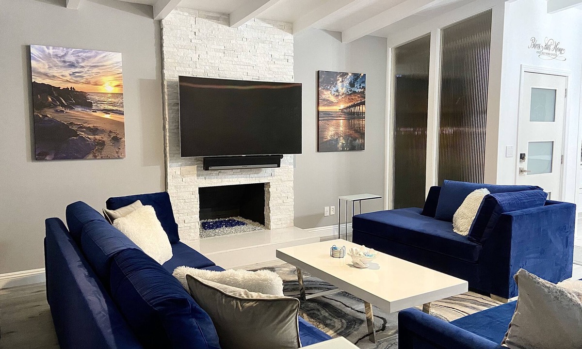 South Redondo Apartment | Extremely Luxurious Beach Getaway - 2blks to beach