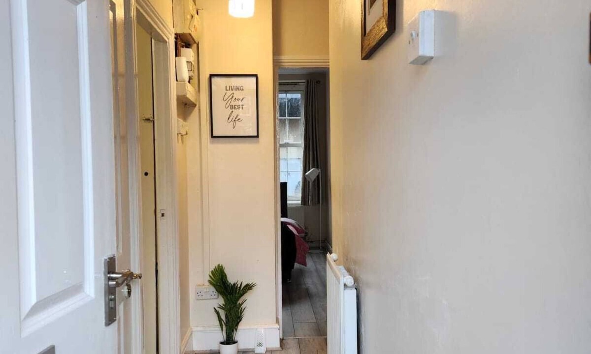 Greenwich West Apartment | Fantastic 2-bedroom apartment in Cutty-Sark, Greenwich