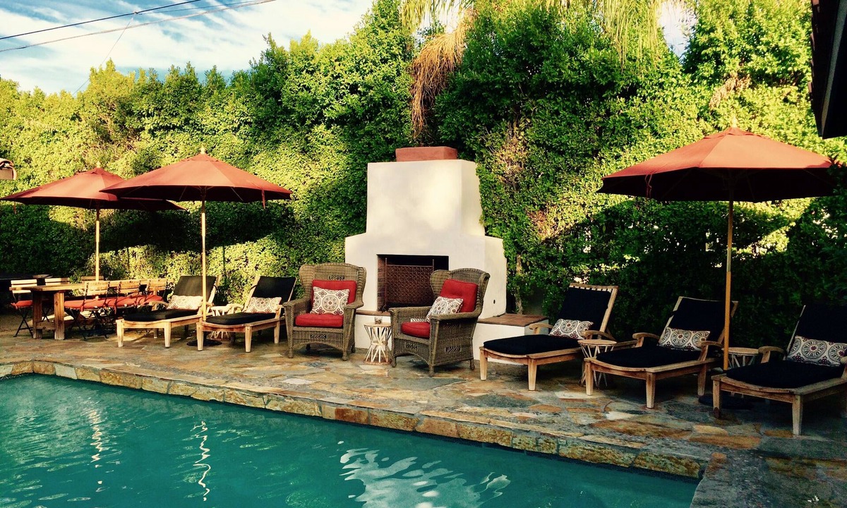 Warm Sands House | Featured in Palm Springs Life Magazine. Beautiful Paseo Palms Springs