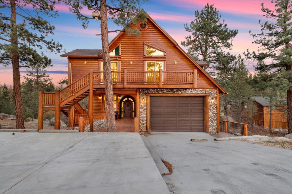 Big Bear House | Five Bears Cabin #2070 by Big Bear Vacations