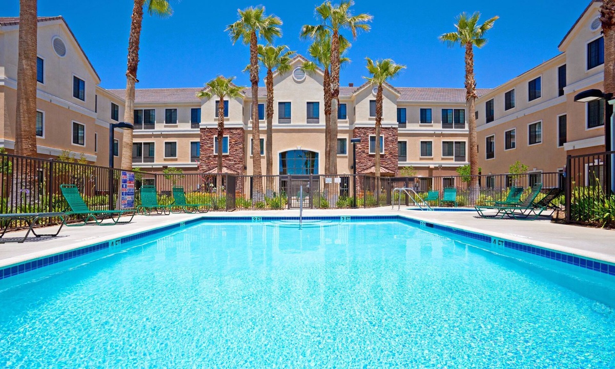 Palmdale Apartment | Free Breakfast. Outdoor Pool & Hot Tub. Near Edwards Air Force Base!