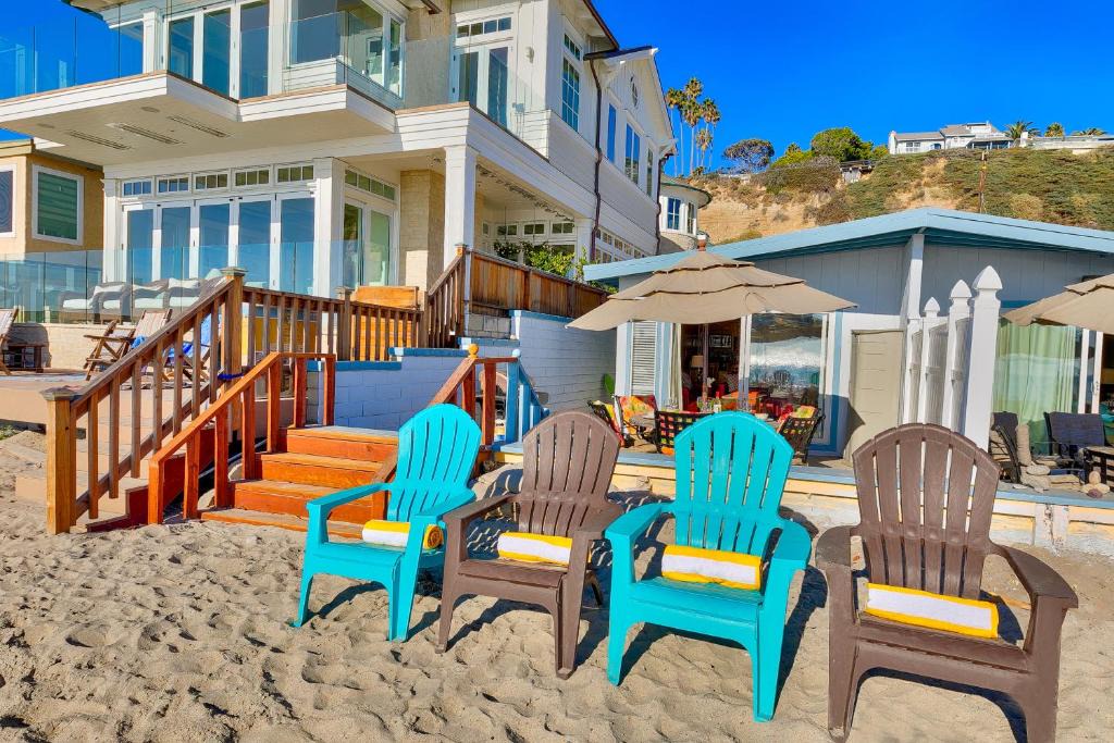 Capistrano Beach House | Front Relaxation