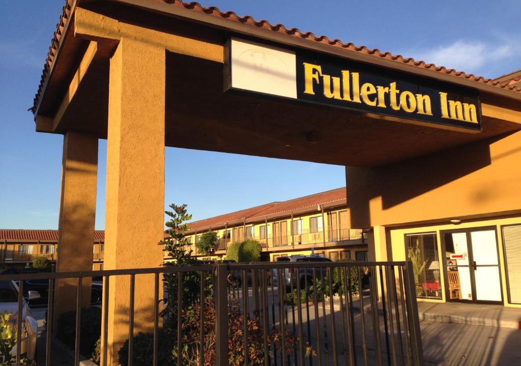 Fullerton Inn | Fullerton