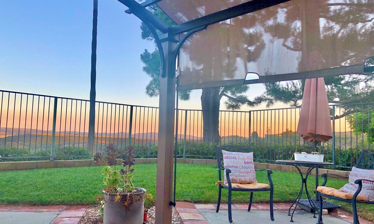 Bonita House | Fully Furnished Rental Property with High-Ceiling and Spectacular Sunset Views