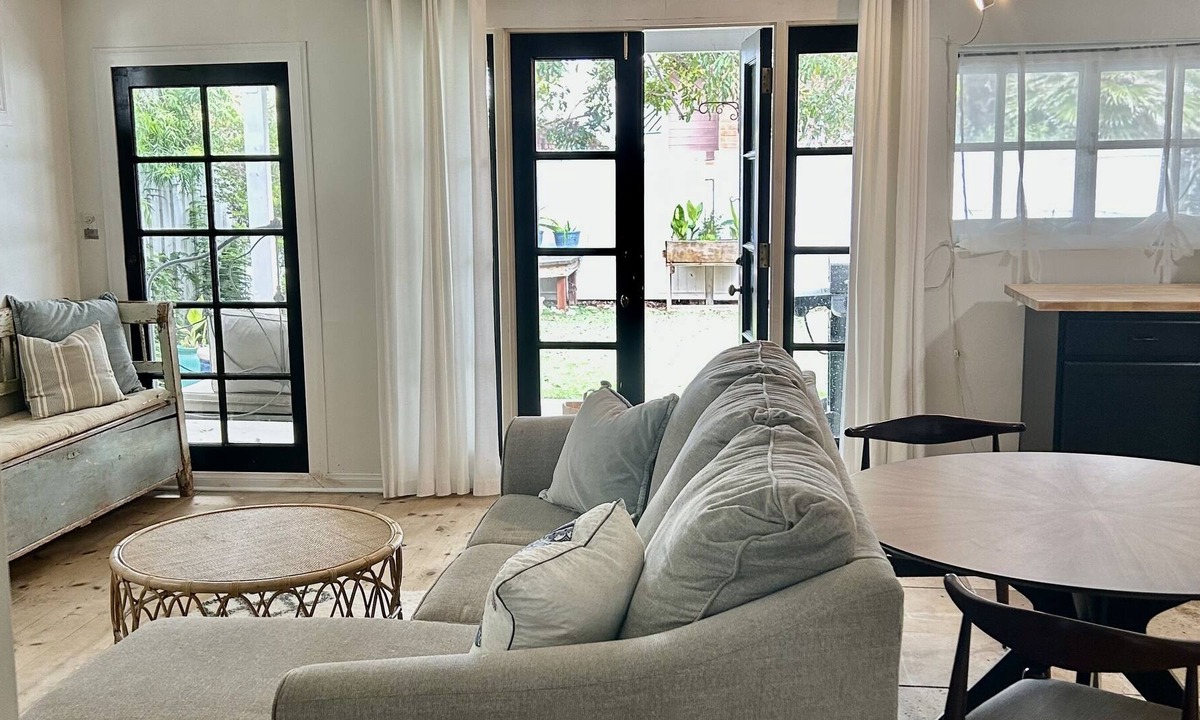 Pierpont Bay Cottage | Furnished Beachside Cottage Steps to the Beach, monthly rental.