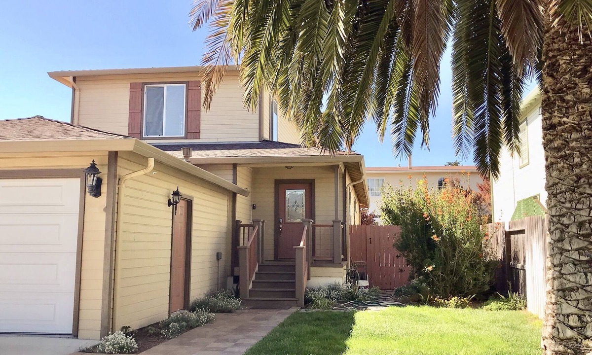 Marina House | Gateway to Monterey Peninsula, 4 Bedroom 3 Bathrooms Vacation House