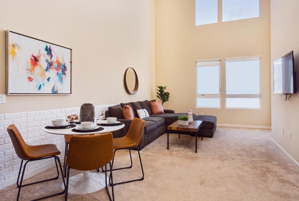 Pacific - Edison Apartment | Glendale Massive Penthouse