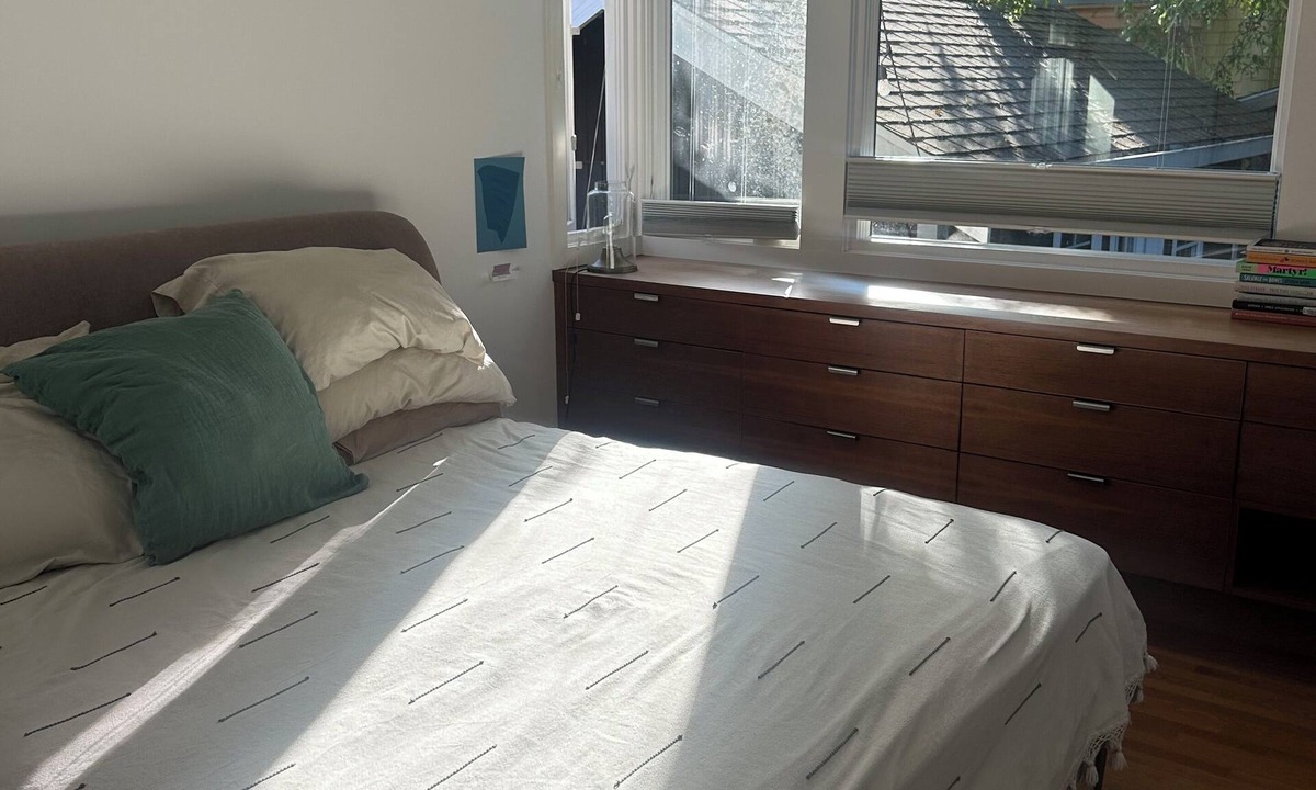 Piedmont Avenue House | Gorgeous 2-bedroom House in Oakland with Hot Tub