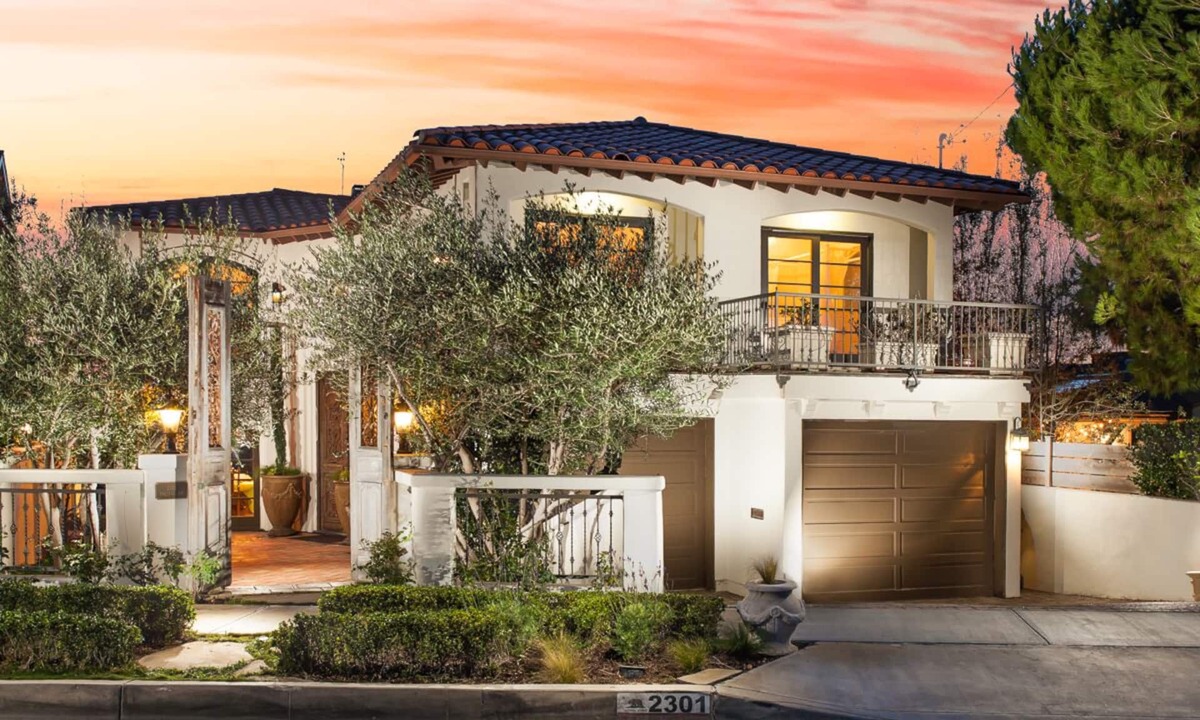 Corona del Mar House | Gorgeous Spanish-style Home with Stunning Ocean Views. New Stil™ jacuzzi!
