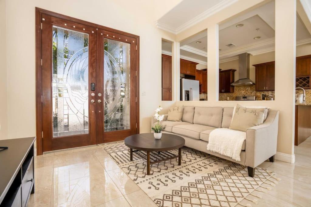 Southwest Anaheim House | Grand 3BR Home near Disneyland w Game Room