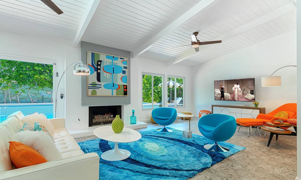 Vista Las Palmas House | Granito Gables! Midcentury Alexander! Pool! Spa! Fire Pit! Outdr Shower! Cabana!