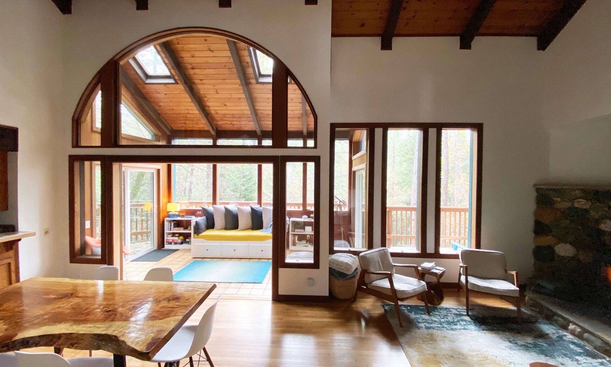 Cedar Ridge House | Grass Valley Treehouse Retreat near the Yuba River