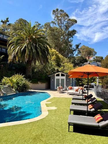 Country Club House | Great Cozy Pool House with Kitchenette