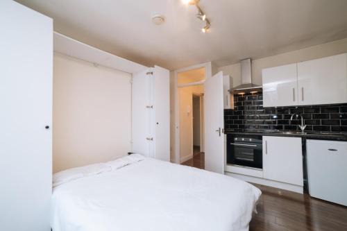 Bayswater Apartment | Great Studio Flat in Central London Zone 1